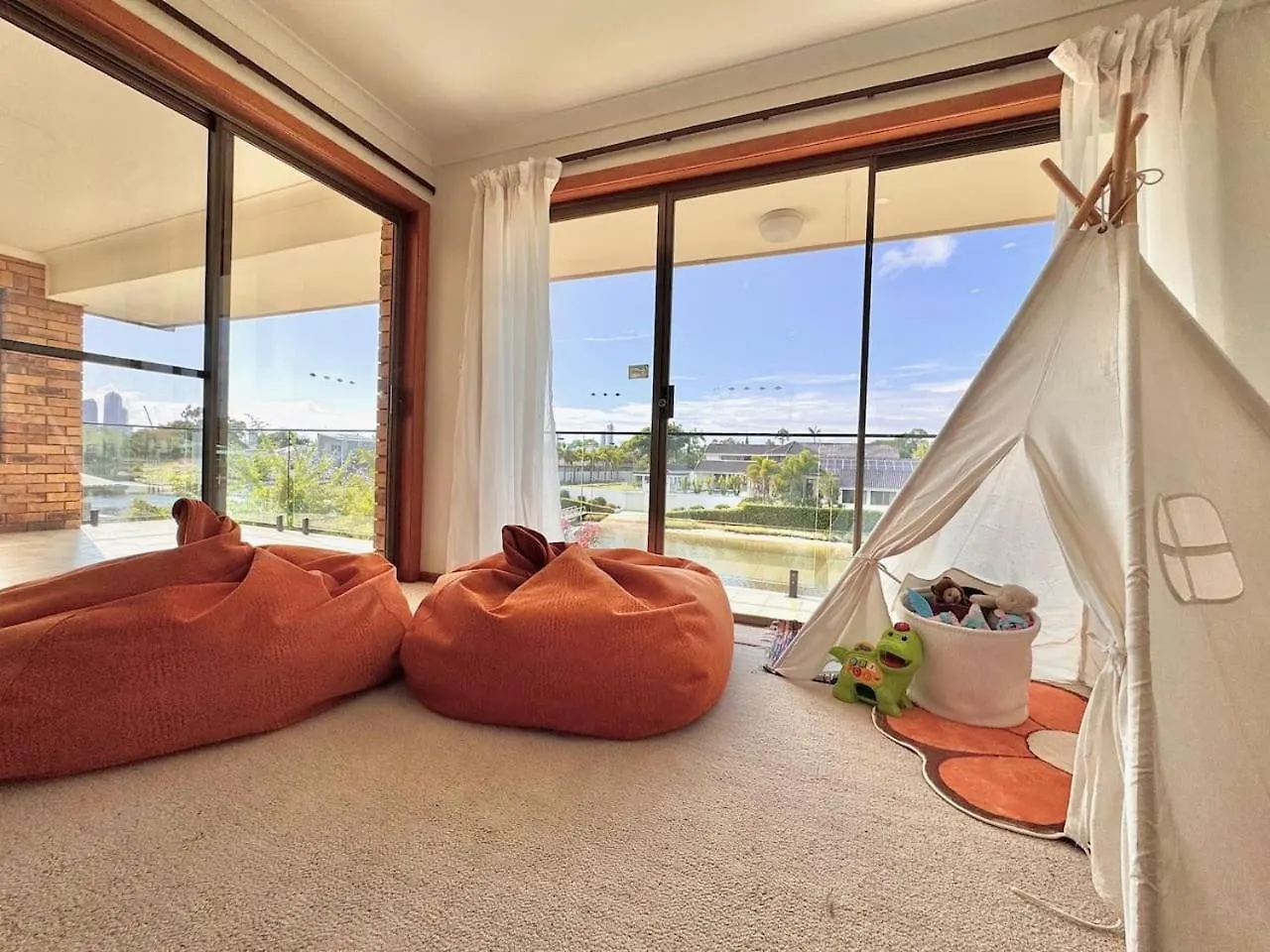Boomerang Retro 70S Family Home Waterfront Pool Χρυσή Ακτή Αυστραλία