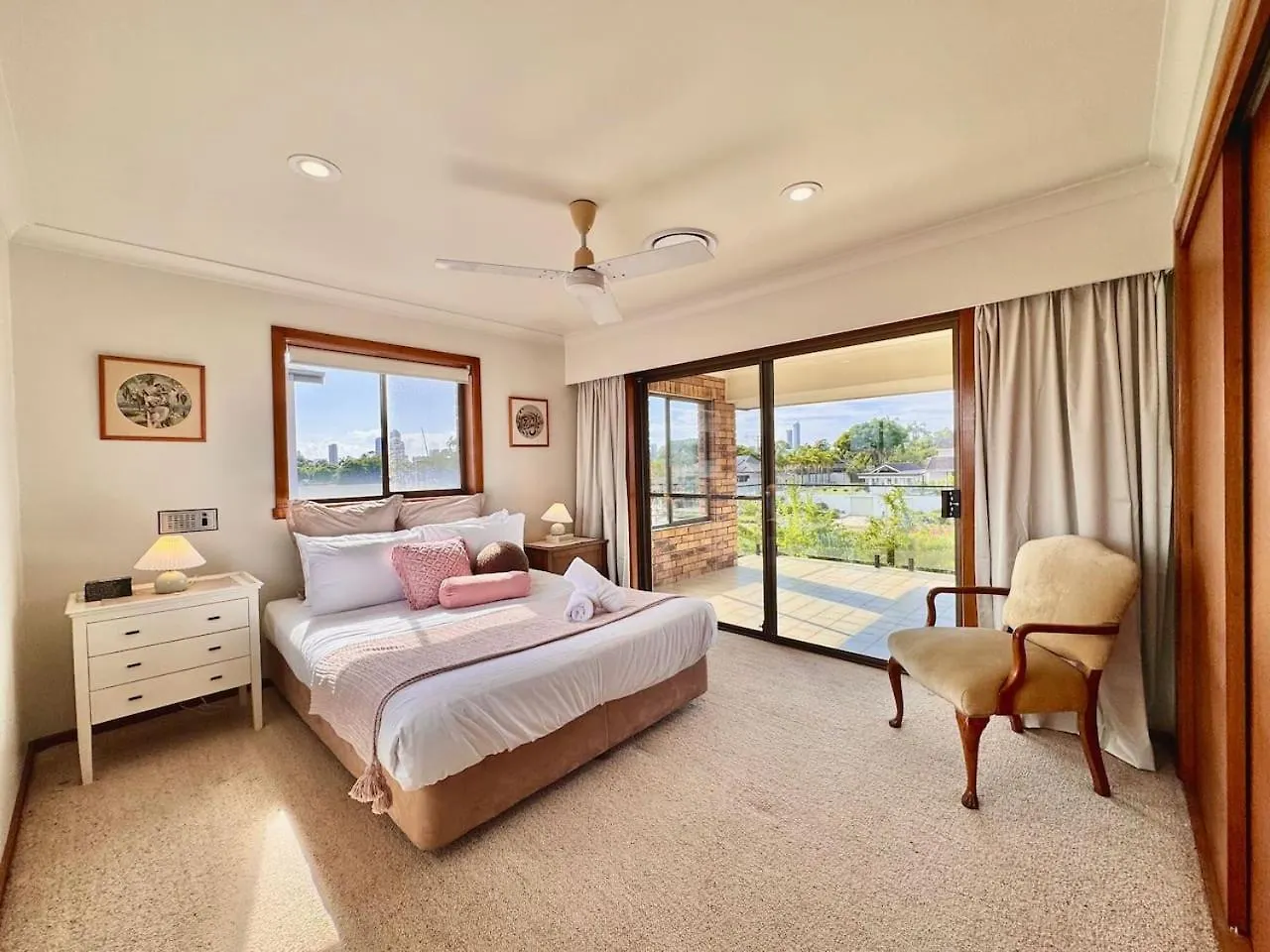 Hébergement de vacances Boomerang Retro 70S Family Home Waterfront Pool Gold Coast